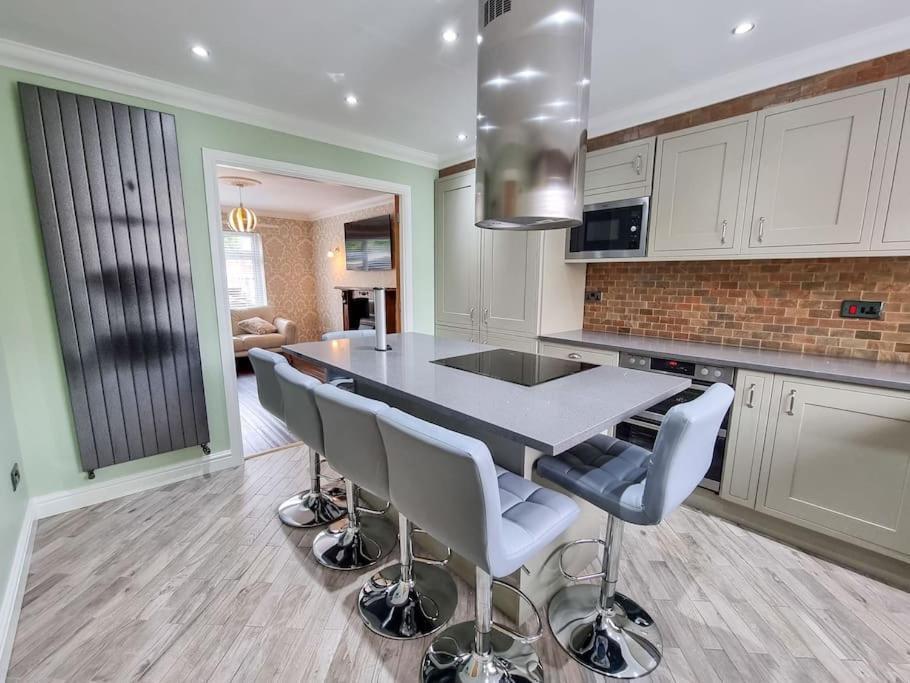Stunning Family Home Close To The City Centre Manchester Bagian luar foto