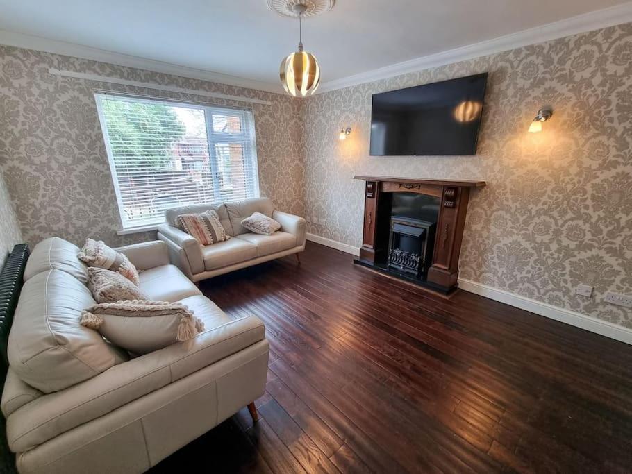 Stunning Family Home Close To The City Centre Manchester Bagian luar foto