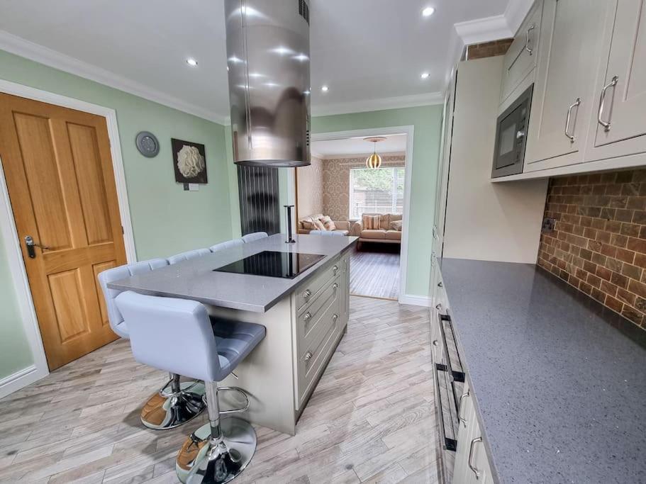 Stunning Family Home Close To The City Centre Manchester Bagian luar foto